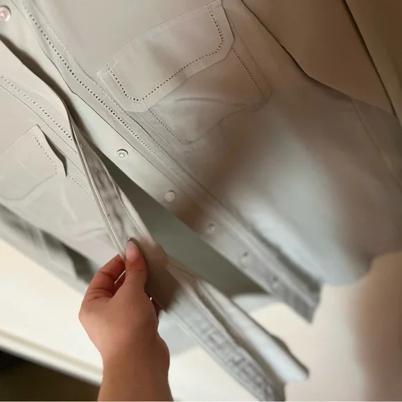 Sage Green 100% Silk Banana Republic Button Down - Picture 7 of 7